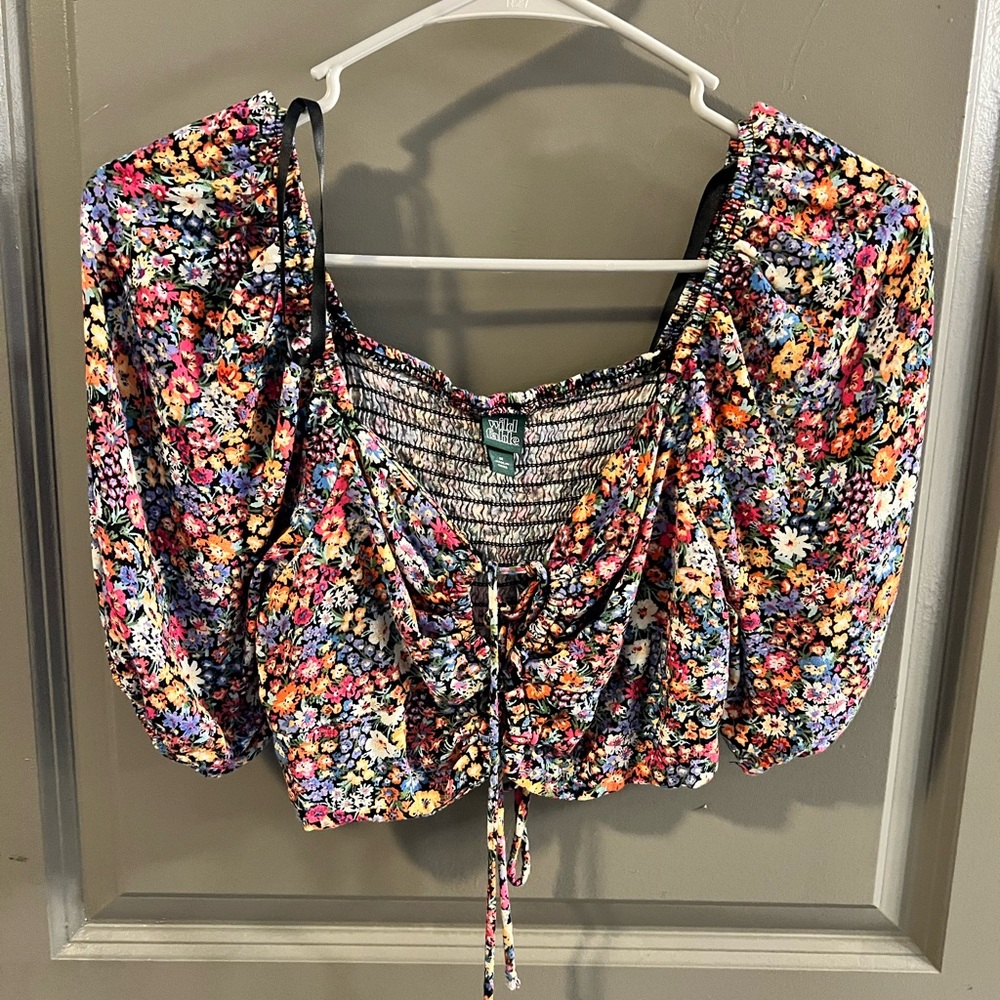 Wild Fable Cropped Puff Sleeve Floral Top
